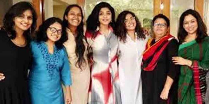 സ്ത്രീകള്ക്കെതിരായ അക്രമങ്ങളില് സര്ക്കാര് യൂ ടേണ് എടുക്കുകയാണെന്നു ഡബ്ല്യു.സി.സി സ്ത്രീകള്ക്കെതിരായ അക്രമങ്ങളില് സര്ക്കാര് യൂ ടേണ് എടുക്കുകയാണെന്നു ഡബ്ല്യു.സി.സി