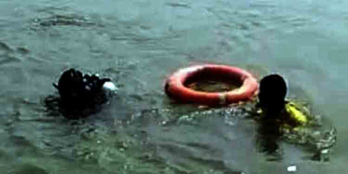 പുഴയില് കുളിക്കാനിറങ്ങിയ ഏഴ് പെണ്കുട്ടികള് മുങ്ങിമരിച്ചു പുഴയില് കുളിക്കാനിറങ്ങിയ ഏഴ് പെണ്കുട്ടികള് മുങ്ങിമരിച്ചു