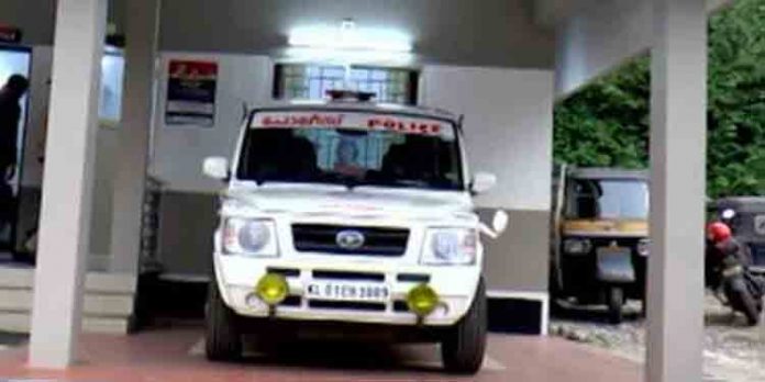 വിവരങ്ങള് തീവ്രവാദ സംഘടനകള്ക്ക് ചോര്ത്തി നല്കുന്നതിന് പ്രതിഷേധവുമായി രാഷ്ട്ര രക്ഷാ സമിതി വിവരങ്ങള് തീവ്രവാദ സംഘടനകള്ക്ക് ചോര്ത്തി നല്കുന്നതിന് പ്രതിഷേധവുമായി രാഷ്ട്ര രക്ഷാ സമിതി