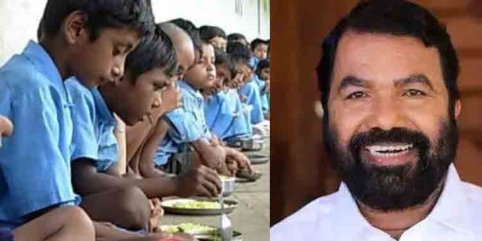 സ്കൂളുകളില് ഉച്ചഭക്ഷണവിതരണവുമായി ബന്ധപ്പെട്ട് പരിശോധന സ്കൂളുകളില് ഉച്ചഭക്ഷണവിതരണവുമായി ബന്ധപ്പെട്ട് പരിശോധന