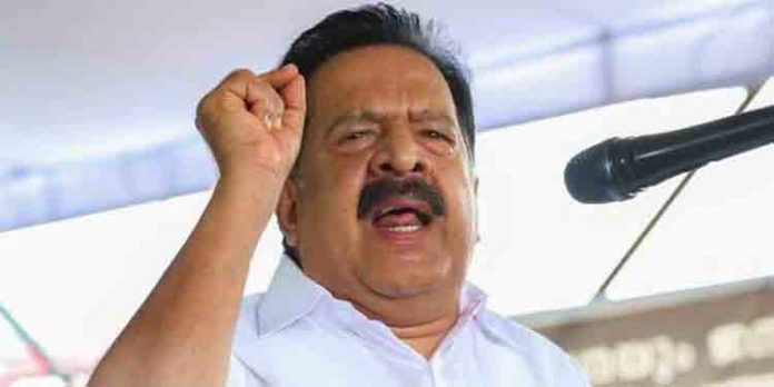 സത്യങ്ങള് എത്ര ഒളിപ്പിക്കാന് ശ്രമിച്ചാലും പുറത്തു വരും : രമേശ് ചെന്നിത്തല സത്യങ്ങള് എത്ര ഒളിപ്പിക്കാന് ശ്രമിച്ചാലും പുറത്തു വരും : രമേശ് ചെന്നിത്തല