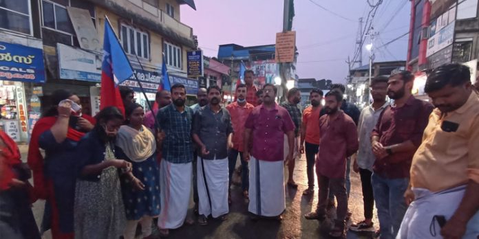പ്രതിഷേധ സമരം ഉദ്ഘാടനം ചെയ്തു പ്രതിഷേധ സമരം ഉദ്ഘാടനം ചെയ്തു