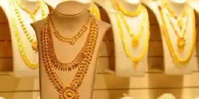 സംസ്ഥാനത്ത് ഇന്ന് സ്വര്ണവില കുറഞ്ഞു സംസ്ഥാനത്ത് ഇന്ന് സ്വര്ണവില കുറഞ്ഞു