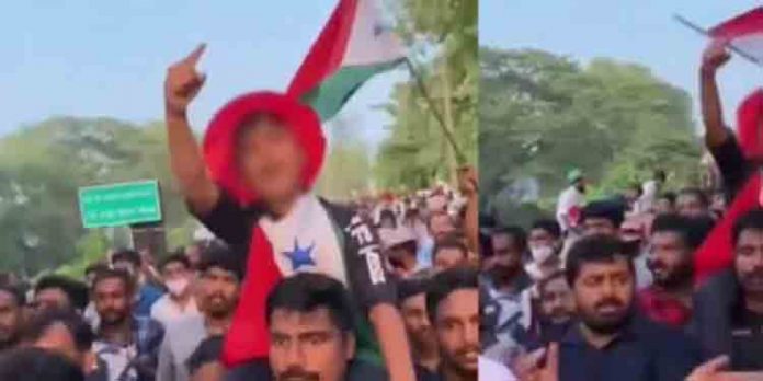 പോപ്പുലര്ഫ്രണ്ട് റാലിയില് കൊലവിളി മുദ്രാവാക്യം ; അന്വേഷണം ഇഴയുന്നു പോപ്പുലര്ഫ്രണ്ട് റാലിയില് കൊലവിളി മുദ്രാവാക്യം ; അന്വേഷണം ഇഴയുന്നു