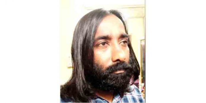 സംപ്രീത്കുമാര് മുടി മുറിച്ചു : അര്ബുദരോഗികള്ക്കായി സംപ്രീത്കുമാര് മുടി മുറിച്ചു : അര്ബുദരോഗികള്ക്കായി