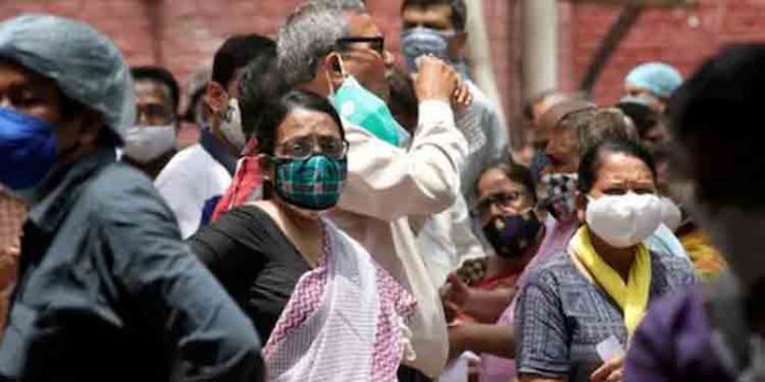 രാജ്യത്ത് കോവിഡ് കേസുകള് വീണ്ടും ഉയരുന്നു രാജ്യത്ത് കോവിഡ് കേസുകള് വീണ്ടും ഉയരുന്നു