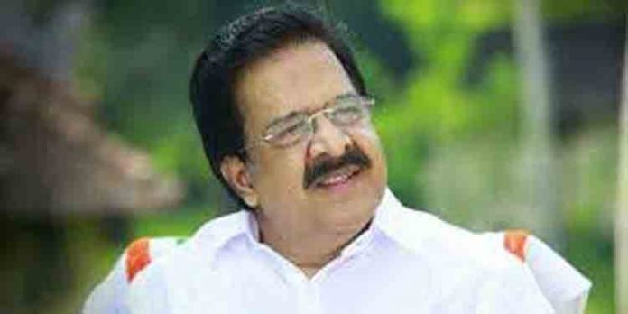 പണ്ട് രാഹുകാലം നോക്കി പുറത്തിറങ്ങിയവര് ഇപ്പോള് മുഖ്യമന്ത്രിയുടെ സമയം നോക്കുന്നു ; പിണറായി വിജയനെ പരിഹസിച്ച് രമേശ് ചെന്നിത്തല പണ്ട് രാഹുകാലം നോക്കി പുറത്തിറങ്ങിയവര് ഇപ്പോള് മുഖ്യമന്ത്രിയുടെ സമയം നോക്കുന്നു ; പിണറായി വിജയനെ പരിഹസിച്ച് രമേശ് ചെന്നിത്തല