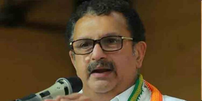 സ്വര്ണ്ണക്കള്ളക്കടത്തില് നിന്നും ജനശ്രദ്ധ തിരിക്കാനാണ് സിപിഎം ശ്രമിക്കുന്നതെന്ന് കെ.മുരളീധരന് എംപി സ്വര്ണ്ണക്കള്ളക്കടത്തില് നിന്നും ജനശ്രദ്ധ തിരിക്കാനാണ് സിപിഎം ശ്രമിക്കുന്നതെന്ന് കെ.മുരളീധരന് എംപി