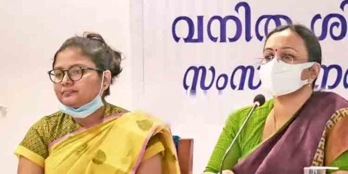 വനിത ശിശുവികസന ഓഫീസുകള് സ്ത്രീകളുടെ ആശ്രയകേന്ദ്രമാകണം ; വീണാ ജോര്ജ് വനിത ശിശുവികസന ഓഫീസുകള് സ്ത്രീകളുടെ ആശ്രയകേന്ദ്രമാകണം ; വീണാ ജോര്ജ്