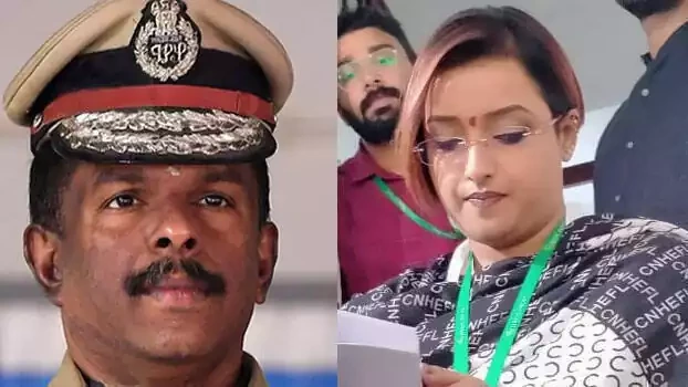 സ്വപ്നയുടെ വെളിപ്പെടുത്തലിന് പിന്നാലെ വിജിലന്സ് മേധാവിയെ മാറ്റി സ്വപ്നയുടെ വെളിപ്പെടുത്തലിന് പിന്നാലെ വിജിലന്സ് മേധാവിയെ മാറ്റി