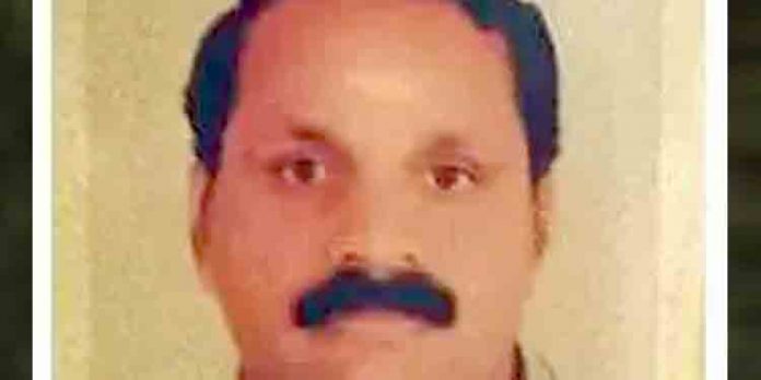 ശബരിമലയില് അന്നദാനത്തിന് സാധനങ്ങള് വാങ്ങിയ വകയില് ലക്ഷങ്ങളുടെ തട്ടിപ്പ് ; ഉദ്യോഗസ്ഥന് അറസ്റ്റില് ശബരിമലയില് അന്നദാനത്തിന് സാധനങ്ങള് വാങ്ങിയ വകയില് ലക്ഷങ്ങളുടെ തട്ടിപ്പ് ; ഉദ്യോഗസ്ഥന് അറസ്റ്റില്