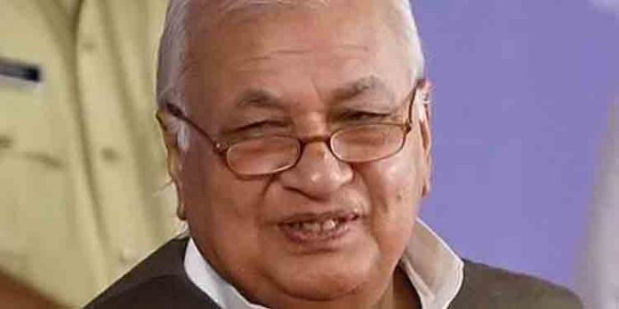 അന്താരാഷ്ട്ര യോഗാ ദിനാചരണം : യോഗാ പരിശീലനവും ബോധവല്ക്കരണ പരിപാടികളും ഗവര്ണര് ഉദ്ഘാടനം ചെയ്യും അന്താരാഷ്ട്ര യോഗാ ദിനാചരണം : യോഗാ പരിശീലനവും ബോധവല്ക്കരണ പരിപാടികളും ഗവര്ണര് ഉദ്ഘാടനം ചെയ്യും