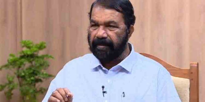 നിലപാടില് മാറ്റമില്ല, മലയാളം പാഠപുസ്തകങ്ങളില് അക്ഷരമാല ഈ വര്ഷം തന്നെ : മന്ത്രി വി.ശിവന്കുട്ടി നിലപാടില് മാറ്റമില്ല, മലയാളം പാഠപുസ്തകങ്ങളില് അക്ഷരമാല ഈ വര്ഷം തന്നെ : മന്ത്രി വി.ശിവന്കുട്ടി