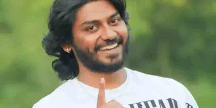 കന്നഡ നടന് വജ്ര സതീഷിനെ കുത്തിക്കൊന്നു കന്നഡ നടന് വജ്ര സതീഷിനെ കുത്തിക്കൊന്നു