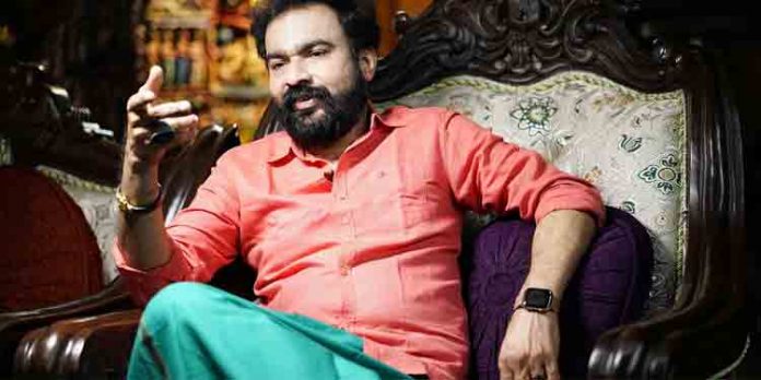 കള്ളപ്പണം വെളുപ്പിക്കല് ; മോന്സന് മാവുങ്കല് നല്കിയ മൊഴികള് വസ്തുതാപരo : ഇഡി കള്ളപ്പണം വെളുപ്പിക്കല് ; മോന്സന് മാവുങ്കല് നല്കിയ മൊഴികള് വസ്തുതാപരo : ഇഡി