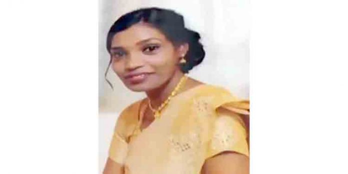 യുവതിയെ ഭര്തൃവീട്ടില് മരിച്ച നിലയില് കണ്ടെത്തിയ സംഭവത്തില് ഭര്തൃമാതാവ് അറസ്റ്റില് യുവതിയെ ഭര്തൃവീട്ടില് മരിച്ച നിലയില് കണ്ടെത്തിയ സംഭവത്തില് ഭര്തൃമാതാവ് അറസ്റ്റില്