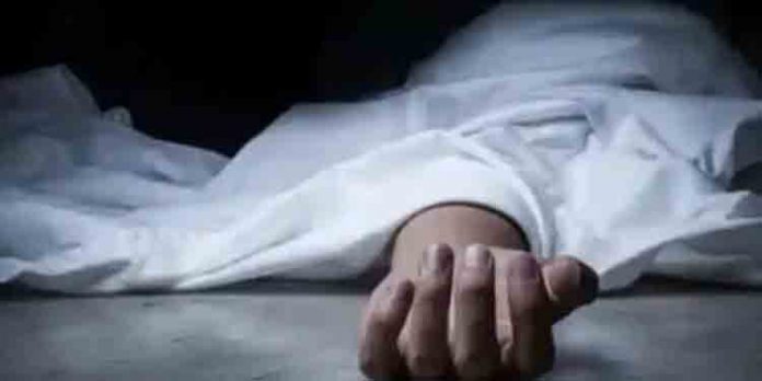 മഹാരാഷ്ട്രയില് ഒരു കുടുംബത്തിലെ 9 പേരെ മരിച്ച നിലയില് കണ്ടെത്തി മഹാരാഷ്ട്രയില് ഒരു കുടുംബത്തിലെ 9 പേരെ മരിച്ച നിലയില് കണ്ടെത്തി
