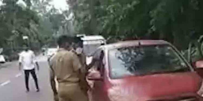 മുക്കം മാമ്പറ്റയില് കാര് തടഞ്ഞു നിര്ത്തി പണം കവര്ന്നു മുക്കം മാമ്പറ്റയില് കാര് തടഞ്ഞു നിര്ത്തി പണം കവര്ന്നു