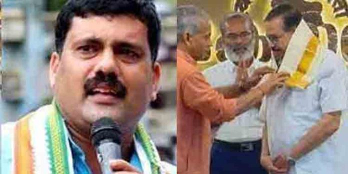 സെപ്റ്റിക് ടാങ്കില് അത്തര് ഒഴിച്ചിട്ട് കാര്യമുണ്ടോ ; കെഎന്എ ഖാദറിനെ പരിഹസിച്ച് റിജില് സെപ്റ്റിക് ടാങ്കില് അത്തര് ഒഴിച്ചിട്ട് കാര്യമുണ്ടോ ; കെഎന്എ ഖാദറിനെ പരിഹസിച്ച് റിജില്