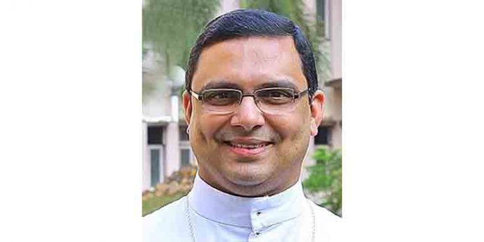 ലോകം മുഴുവന് പറഞ്ഞാലും അഭയ കേസില് ഇപ്പോള് പ്രതിസ്ഥാനത്തുള്ളവര് തെറ്റുകാരാണെന്നു താന് വിശ്വസിക്കില്ല : മാര് തോമസ് തറയില് ലോകം മുഴുവന് പറഞ്ഞാലും അഭയ കേസില് ഇപ്പോള് പ്രതിസ്ഥാനത്തുള്ളവര് തെറ്റുകാരാണെന്നു താന് വിശ്വസിക്കില്ല : മാര് തോമസ് തറയില്