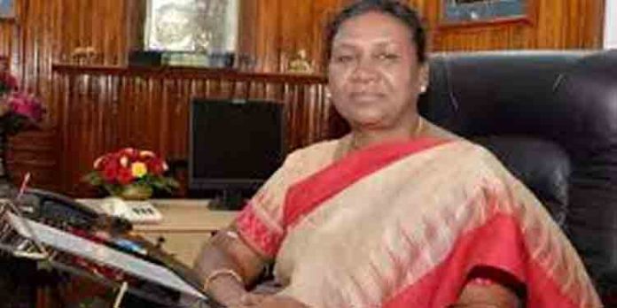 എന്ഡിഎയുടെ രാഷ്ട്രപതിസ്ഥാനാര്ത്ഥി ദ്രൗപദി മുര്മു ഇന്ന് നാമനിര്ദേശ പത്രിക സമര്പ്പിക്കും എന്ഡിഎയുടെ രാഷ്ട്രപതിസ്ഥാനാര്ത്ഥി ദ്രൗപദി മുര്മു ഇന്ന് നാമനിര്ദേശ പത്രിക സമര്പ്പിക്കും