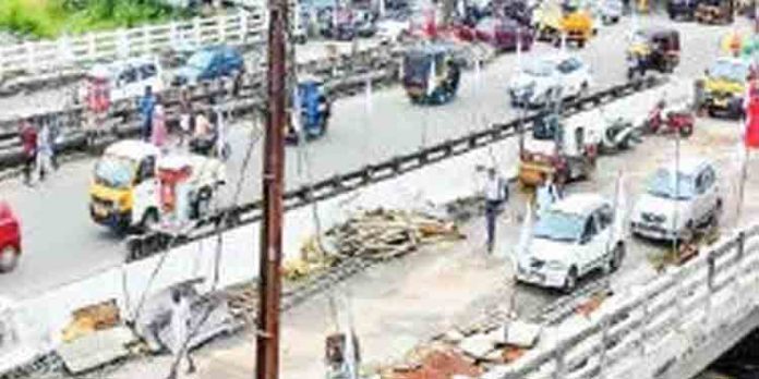 നഗരത്തിലെ ഇരട്ടപ്പാലം ഉദ്ഘാടനം, കണ്ണുംനട്ട് അടൂര് നഗരത്തിലെ ഇരട്ടപ്പാലം ഉദ്ഘാടനം, കണ്ണുംനട്ട് അടൂര്