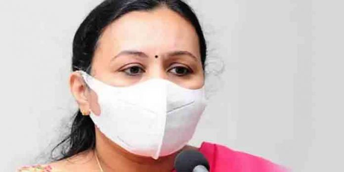 രാഹുൽ ഗാന്ധിയുടെ ഓഫീസ് ആക്രമിച്ച സംഘത്തില് ആരോഗ്യമന്ത്രിയുടെ പേഴ്സണൽ സ്റ്റാഫും? ; ആരോപണം തള്ളി വീണ ജോർജ് രാഹുൽ ഗാന്ധിയുടെ ഓഫീസ് ആക്രമിച്ച സംഘത്തില് ആരോഗ്യമന്ത്രിയുടെ പേഴ്സണൽ സ്റ്റാഫും? ; ആരോപണം തള്ളി വീണ ജോർജ്