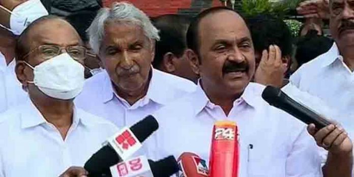 നിയമസഭയ്ക്കകത്ത് ആസൂത്രിത സംഘര്ഷത്തിന് ഭരണപക്ഷ ശ്രമo : വി.ഡി.സതീശന് നിയമസഭയ്ക്കകത്ത് ആസൂത്രിത സംഘര്ഷത്തിന് ഭരണപക്ഷ ശ്രമo : വി.ഡി.സതീശന്