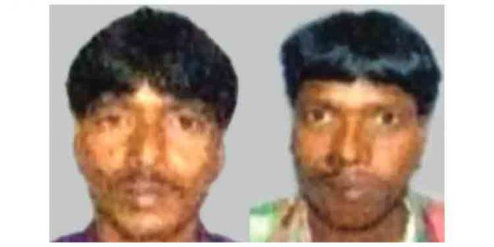 ക്ലോസറ്റിലൂടെ സെപ്റ്റിക് ടാങ്കിലേക്ക് വീണ പണം എടുക്കാനിറങ്ങിയ സഹോദരങ്ങള് മരിച്ചു ക്ലോസറ്റിലൂടെ സെപ്റ്റിക് ടാങ്കിലേക്ക് വീണ പണം എടുക്കാനിറങ്ങിയ സഹോദരങ്ങള് മരിച്ചു