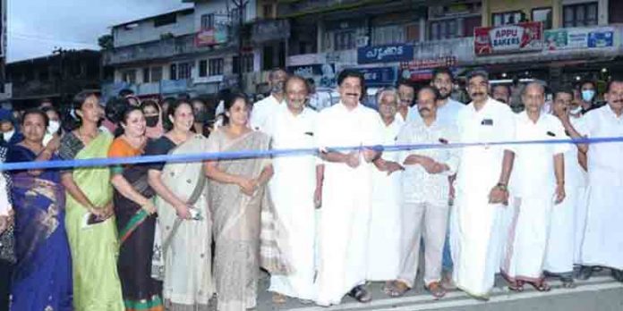 കട്ടപ്പന പള്ളിക്കവല – ജ്യോതിസ് ജംഗ്ഷന് റോഡിന്റെ ഉദ്ഘാടനം നടത്തി കട്ടപ്പന പള്ളിക്കവല – ജ്യോതിസ് ജംഗ്ഷന് റോഡിന്റെ ഉദ്ഘാടനം നടത്തി