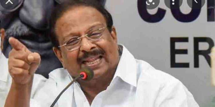 പിപ്പിടിവിദ്യയും പ്രത്യേക ഏക്ഷനുമൊക്കെ അടിമകളോട് മതി ; പിണറായിയോട് കെ. സുധാകരൻ പിപ്പിടിവിദ്യയും പ്രത്യേക ഏക്ഷനുമൊക്കെ അടിമകളോട് മതി ; പിണറായിയോട് കെ. സുധാകരൻ