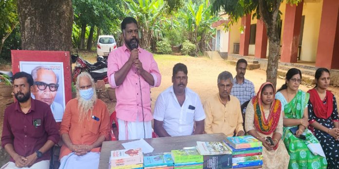 പി എൻ പണിക്കർ വായനയുടെ അത്ഭുത ലോകത്തേക്ക് ഓരോ മലയാളിയേയും കൈപിടിച്ചുയര്ത്തിയ മഹാൻ : ഡെപ്യൂട്ടി സ്പീക്കർ പി എൻ പണിക്കർ വായനയുടെ അത്ഭുത ലോകത്തേക്ക് ഓരോ മലയാളിയേയും കൈപിടിച്ചുയര്ത്തിയ മഹാൻ : ഡെപ്യൂട്ടി സ്പീക്കർ