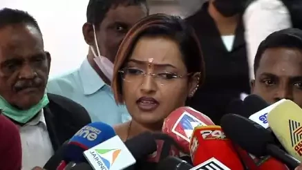 ‘ജീവന് ഭീഷണിയുണ്ട്, സുരക്ഷ വേണം’ ; സ്വപ്ന സുരേഷിന്റെ ഹർജി കോടതി ഇന്ന് പരിഗണിക്കും ‘ജീവന് ഭീഷണിയുണ്ട്, സുരക്ഷ വേണം’ ; സ്വപ്ന സുരേഷിന്റെ ഹർജി കോടതി ഇന്ന് പരിഗണിക്കും