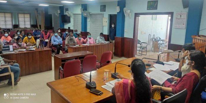 മണ്ണാറക്കുളഞ്ഞി പമ്പ റോഡ് ശബരിമല സീസണിന് മുമ്പ് സഞ്ചാരയോഗ്യമാക്കണം ; എംഎൽഎ മണ്ണാറക്കുളഞ്ഞി പമ്പ റോഡ് ശബരിമല സീസണിന് മുമ്പ് സഞ്ചാരയോഗ്യമാക്കണം ; എംഎൽഎ