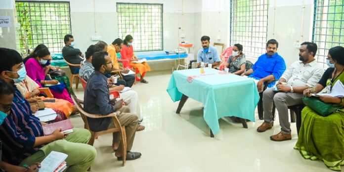 കോന്നി താലൂക്ക് ആശുപത്രിയിൽ തിങ്കളാഴ്ച മുതൽ പുതിയ കിടത്തി ചികിത്സാ വാർഡ് ആരംഭിക്കാൻ യോഗത്തിൽ തീരുമാനം കോന്നി താലൂക്ക് ആശുപത്രിയിൽ തിങ്കളാഴ്ച മുതൽ പുതിയ കിടത്തി ചികിത്സാ വാർഡ് ആരംഭിക്കാൻ യോഗത്തിൽ തീരുമാനം
