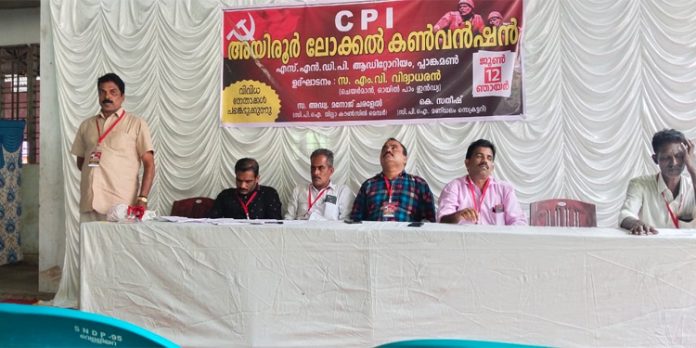 ചെറുകോൽപ്പുഴ-റാന്നി റോഡ് നിര്മ്മാണത്തിലെ അനിശ്ചിതത്വം ഒഴിവാക്കി പുനരുദ്ധാരണം നടത്തണം ; സിപിഐ ചെറുകോൽപ്പുഴ-റാന്നി റോഡ് നിര്മ്മാണത്തിലെ അനിശ്ചിതത്വം ഒഴിവാക്കി പുനരുദ്ധാരണം നടത്തണം ; സിപിഐ