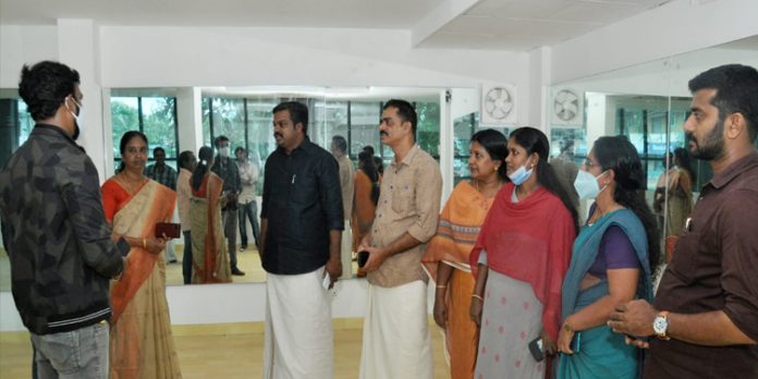 ജൂലൈ ആദ്യ വാരം കലഞ്ഞൂർ ഫിറ്റ്നസ്സ് സെന്റർ നാടിനു സമർപ്പിക്കും ; എം എൽ എ ജൂലൈ ആദ്യ വാരം കലഞ്ഞൂർ ഫിറ്റ്നസ്സ് സെന്റർ നാടിനു സമർപ്പിക്കും ; എം എൽ എ