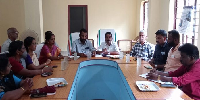 പെരുനാട് പഞ്ചായത്തിൽ ജൽജീവൻ മിഷനിലൂടെ 26 കോടി രൂപയുടെ പദ്ധതി നടപ്പാക്കുന്നു പെരുനാട് പഞ്ചായത്തിൽ ജൽജീവൻ മിഷനിലൂടെ 26 കോടി രൂപയുടെ പദ്ധതി നടപ്പാക്കുന്നു
