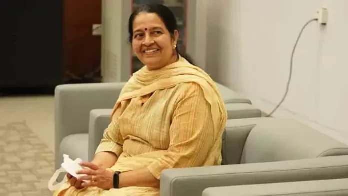 ഉമാ തോമസിനെ തേടി ആദ്യ നിവേദനം ; നടപടി ഉടൻ ഉമാ തോമസിനെ തേടി ആദ്യ നിവേദനം ; നടപടി ഉടൻ