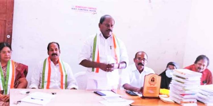 നിര്മ്മാണ മേഖലയിലെ പ്രതിസന്ധി സര്ക്കാര് ഇടപെടണം : പ്രൊഫ.സതീഷ് കൊച്ചുപറമ്പില് നിര്മ്മാണ മേഖലയിലെ പ്രതിസന്ധി സര്ക്കാര് ഇടപെടണം : പ്രൊഫ.സതീഷ് കൊച്ചുപറമ്പില്