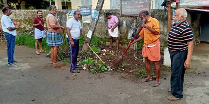 പരിസ്ഥിതി ദിനത്തില് അഖില ഭാരതീയ പൂർവ സൈനിക് സേവാ പരിഷത്ത് ശുചീകരണ പ്രവർത്തനം നടത്തി. പരിസ്ഥിതി ദിനത്തില് അഖില ഭാരതീയ പൂർവ സൈനിക് സേവാ പരിഷത്ത് ശുചീകരണ പ്രവർത്തനം നടത്തി.