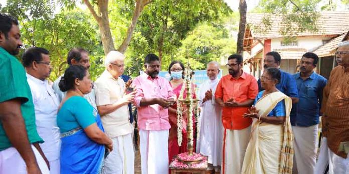 മനസിനെ വെളിച്ചത്തിലേക്ക് നയിക്കുന്നത് നല്ല വായന ; ഡെപ്യുട്ടി സ്പീക്കര് മനസിനെ വെളിച്ചത്തിലേക്ക് നയിക്കുന്നത് നല്ല വായന ; ഡെപ്യുട്ടി സ്പീക്കര്
