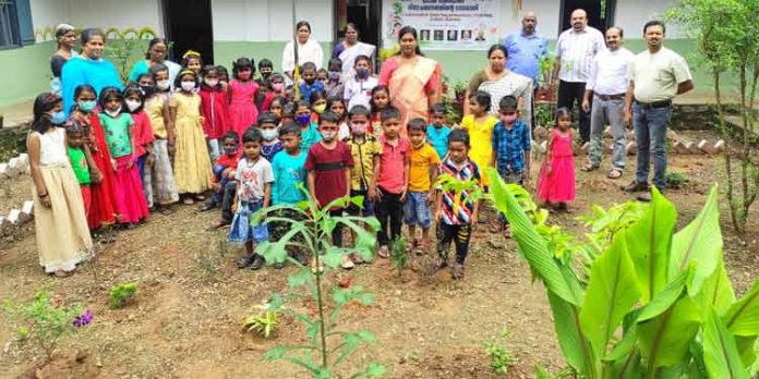 ജെസിഐ ചെങ്ങന്നൂർ ടൗൺ ലോക പരിസ്ഥിതി ദിനചാരണത്തിന്റെ ഭാഗമായി പൂന്തോട്ടം പുനനിർമ്മിച്ചു ജെസിഐ ചെങ്ങന്നൂർ ടൗൺ ലോക പരിസ്ഥിതി ദിനചാരണത്തിന്റെ ഭാഗമായി പൂന്തോട്ടം പുനനിർമ്മിച്ചു