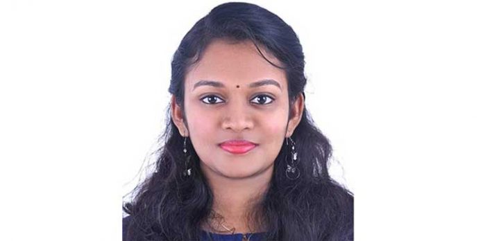 സിവിൽ സർവീസ് പരീക്ഷയിൽ പത്തനംതിട്ട ജില്ലയിൽ ഒന്നാം സ്ഥാനം നേടിയ ഹൃദ്യ എസ് വിജയനെ ജന്മനാട് ആദരിക്കുന്നു സിവിൽ സർവീസ് പരീക്ഷയിൽ പത്തനംതിട്ട ജില്ലയിൽ ഒന്നാം സ്ഥാനം നേടിയ ഹൃദ്യ എസ് വിജയനെ ജന്മനാട് ആദരിക്കുന്നു