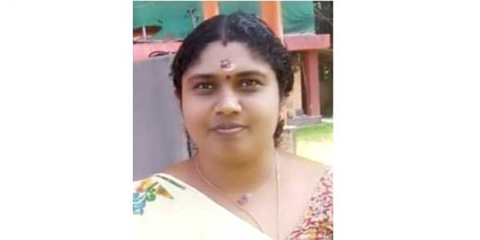 കോന്നി ഐരവൺ അമ്പാടിയിൽ രേഷ്മ എസ്. നായർ (താര -35) നിര്യാതയായി കോന്നി ഐരവൺ അമ്പാടിയിൽ രേഷ്മ എസ്. നായർ (താര -35) നിര്യാതയായി