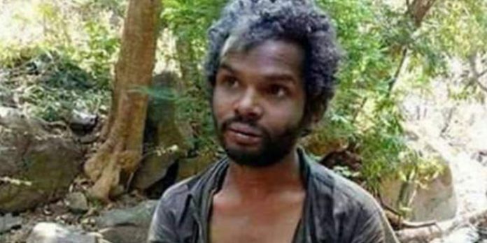 സാക്ഷികളെ പ്രതികൾ ഒളിവിൽ പാർപ്പിച്ച് മൊഴി മാറ്റുന്നു? ; പ്രോസിക്യൂട്ടറെ മാറ്റണമെന്ന് മധുവിൻ്റെ കുടുംബം സാക്ഷികളെ പ്രതികൾ ഒളിവിൽ പാർപ്പിച്ച് മൊഴി മാറ്റുന്നു? ; പ്രോസിക്യൂട്ടറെ മാറ്റണമെന്ന് മധുവിൻ്റെ കുടുംബം
