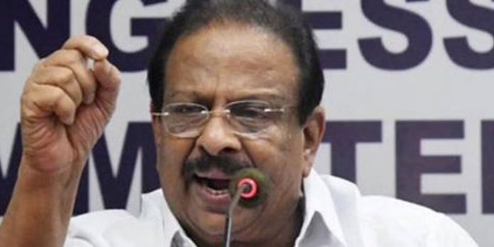 കെ.സുധാകരന് മുന്നറിയിപ്പുമായി പോലീസിന്റെ അസാധാരണ നോട്ടിസ് കെ.സുധാകരന് മുന്നറിയിപ്പുമായി പോലീസിന്റെ അസാധാരണ നോട്ടിസ്