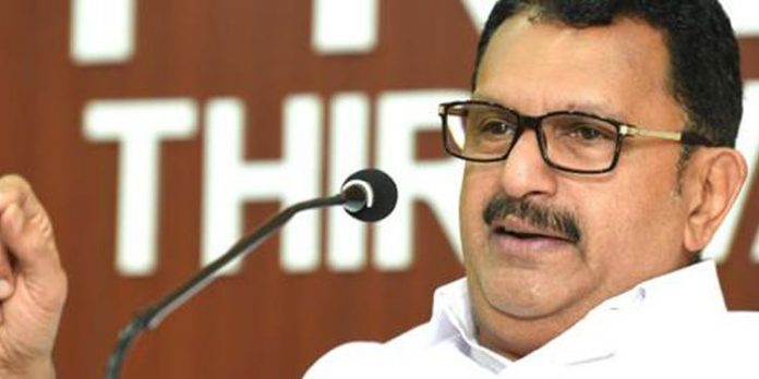 സമനില തെറ്റിയ പോലെ മുഖ്യമന്ത്രി പെരുമാറുന്നു ; കറുപ്പ് കണ്ടാൽ പേടിയെന്ന് കെ.മുരളീധരൻ എം പി സമനില തെറ്റിയ പോലെ മുഖ്യമന്ത്രി പെരുമാറുന്നു ; കറുപ്പ് കണ്ടാൽ പേടിയെന്ന് കെ.മുരളീധരൻ എം പി