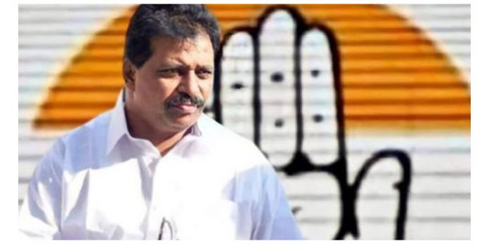 രാഹുൽ ഗാന്ധിയെ നിരന്തരം അക്രമിക്കാനാണ് കേന്ദ്രസർക്കാർ ശ്രമിക്കുന്നത് ; ശക്തമായ പ്രതിരോധവുമായി മുന്നോട്ടുപോകുമെന്ന് കൊടിക്കുന്നിൽ സുരേഷ് എംപി രാഹുൽ ഗാന്ധിയെ നിരന്തരം അക്രമിക്കാനാണ് കേന്ദ്രസർക്കാർ ശ്രമിക്കുന്നത് ; ശക്തമായ പ്രതിരോധവുമായി മുന്നോട്ടുപോകുമെന്ന് കൊടിക്കുന്നിൽ സുരേഷ് എംപി