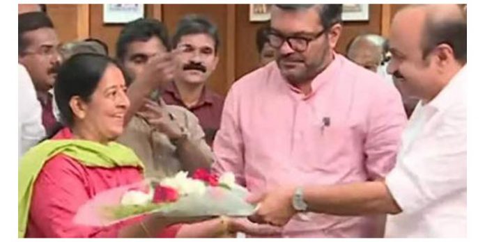 തൃക്കാക്കര എം.എല്എയായി ഉമ തോമസ് സത്യപ്രതിജ്ഞ ചെയ്തു തൃക്കാക്കര എം.എല്എയായി ഉമ തോമസ് സത്യപ്രതിജ്ഞ ചെയ്തു